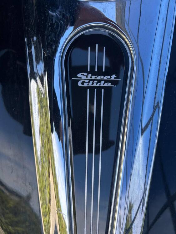 Harley-Davidson 107 Street Glide (2017 - 19) - FLHX (3)