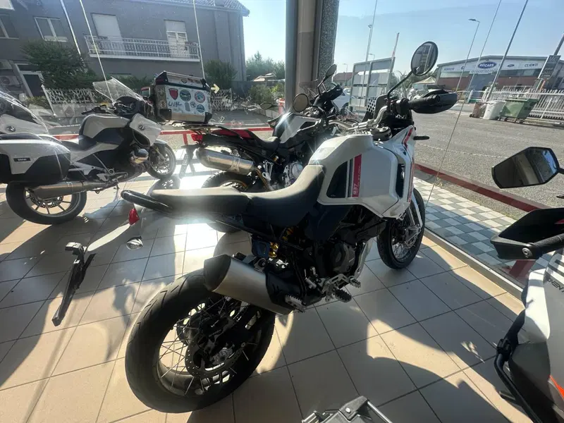 Ducati DesertX (2022 - 25) (3)