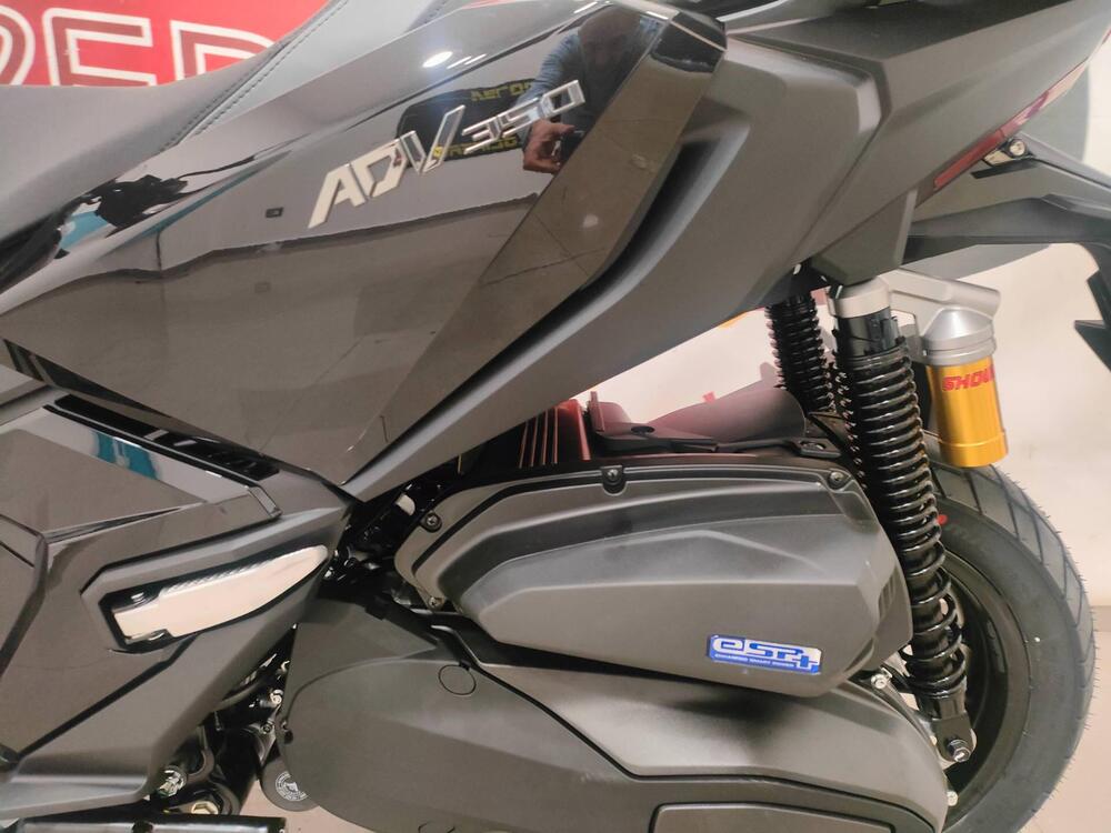 Honda ADV 350 (2025) (5)