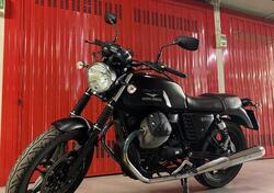 Moto Guzzi V7 II Stone (2015 - 17) usata