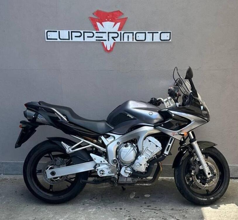 Yamaha FZ6 Fazer (2004 - 07)