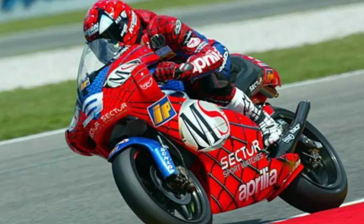 MotoGP 2025. GP d'Italia al Mugello. Caschi iconici al Mugello: quando la creatività scende in pista (2)