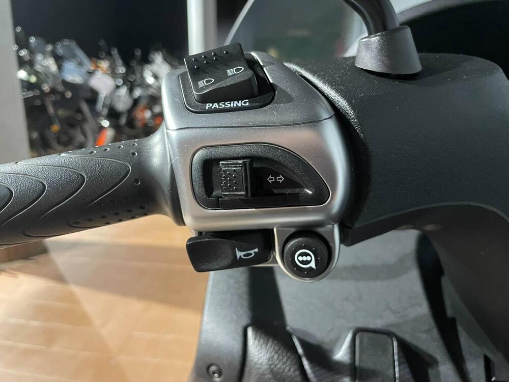 Piaggio MP3 400 Sport ABS Hpe (2021 - 22) (5)