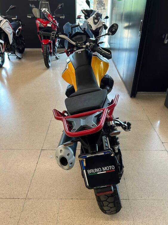 Moto Guzzi V85 TT (2021 - 23) (4)