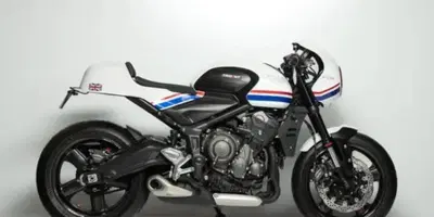 Trident 660 by FCR: l&rsquo;anima caf&eacute; racer della naked di Triumph