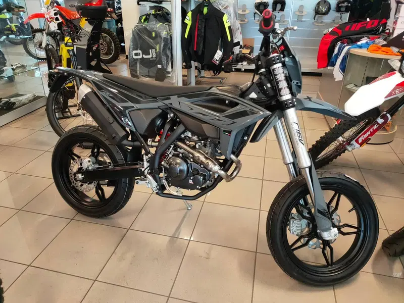 Betamotor RR 125 4T Motard T - X Special Edition (2025 - 26)
