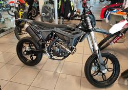 Betamotor RR 125 4T Motard T - X Special Edition (2025) nuova