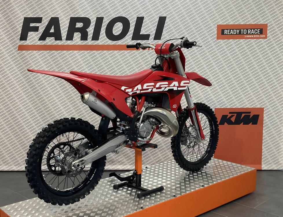 GASGAS MC 125 (2023) (2)