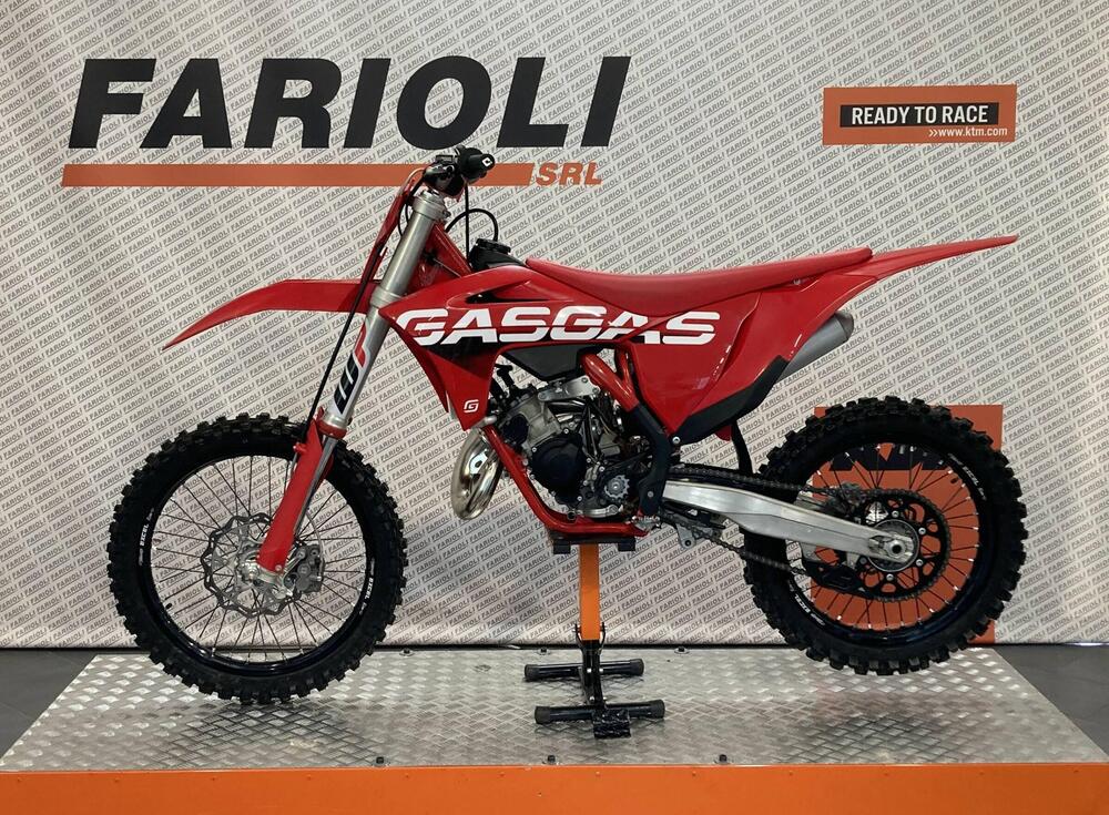 GASGAS MC 125 (2023) (5)