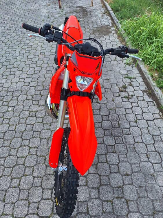 Betamotor RR X-PRO 300 2T Enduro (2026) (4)