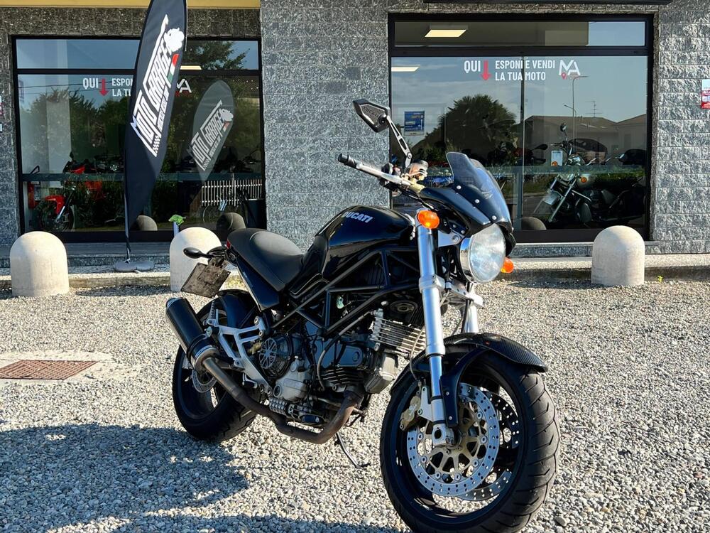 Ducati Monster 900 I.E. (1999 - 02) (2)