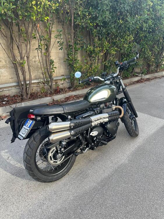 Triumph Scrambler 900 Chrome Edition (2023) (3)