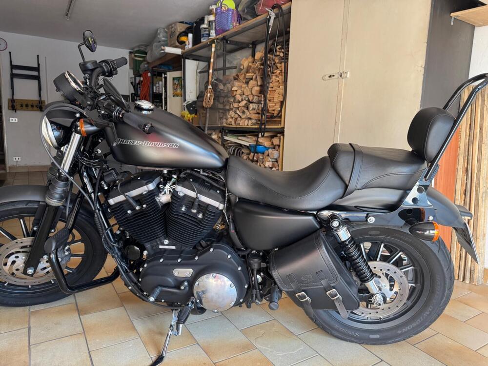 Harley-Davidson 883 Iron (2009 - 11) - XL 883N