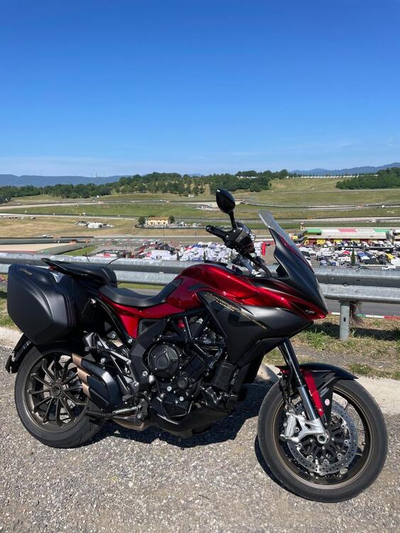 MV Agusta Turismo Veloce 800 Lusso (2020)