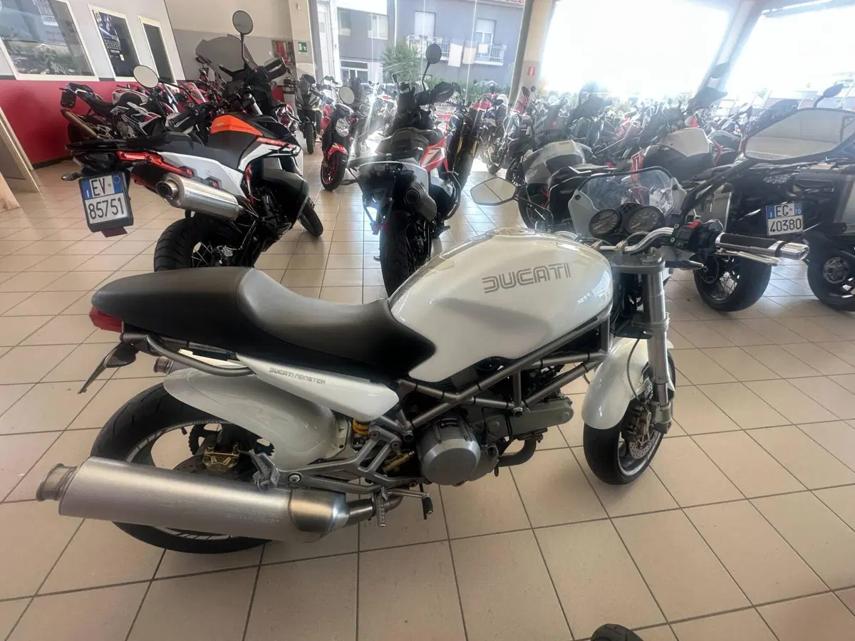 Ducati Monster 620 (2003 - 06) (3)