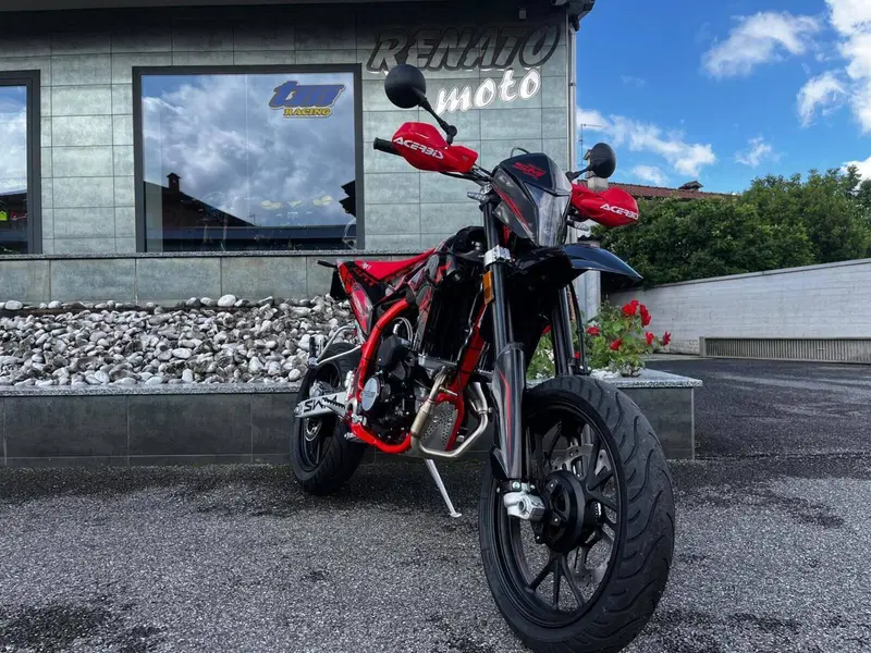 Swm SM 125 R (2022 - 24) (5)