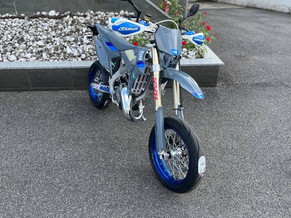 Tm Moto SMR 125 ES Fi 2T (2025) (4)