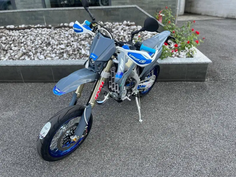 Tm Moto SMR 125 ES Fi 2T (2025) (5)