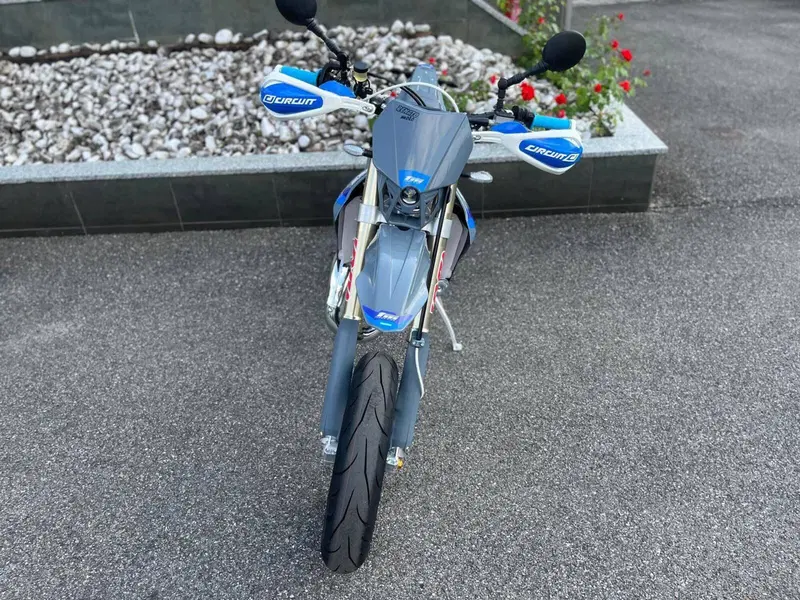Tm Moto SMR 125 ES Fi 2T (2025) (7)