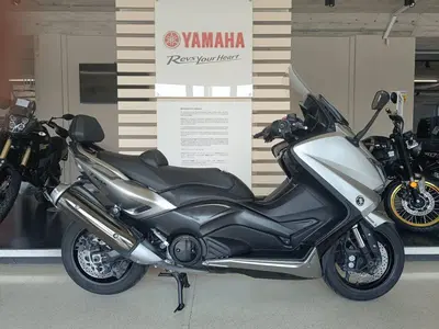 Yamaha T-Max 530 ABS (2015 - 17) usata