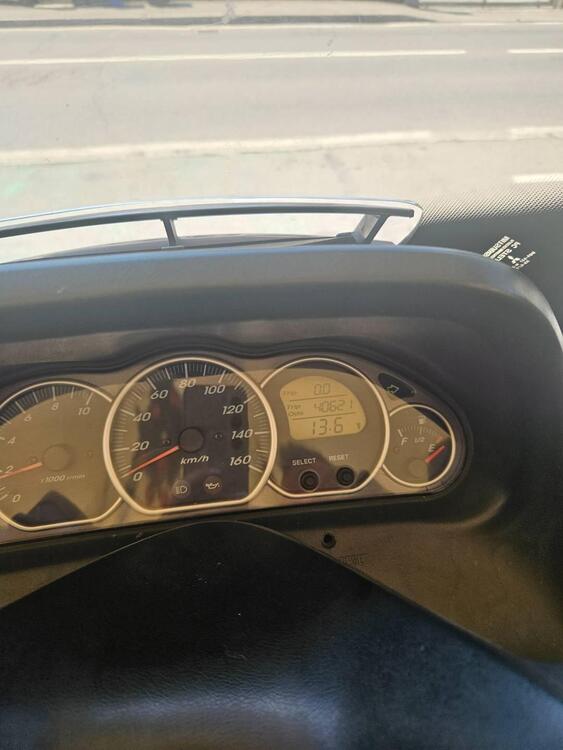 Yamaha Majesty 250 (1999 - 06) (4)