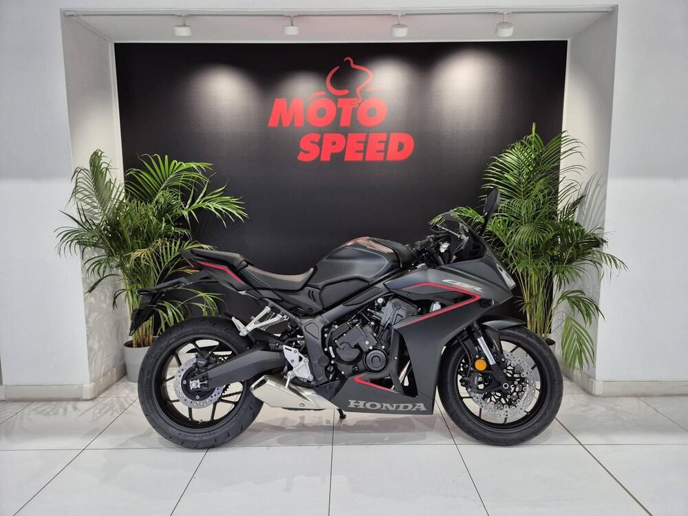 Honda CBR 650 R E-Clutch (2024 - 26)