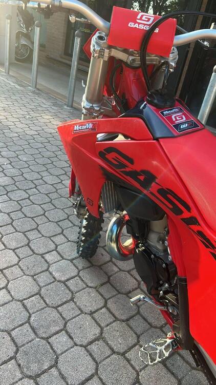 GASGAS MC 300 (2025) (2)