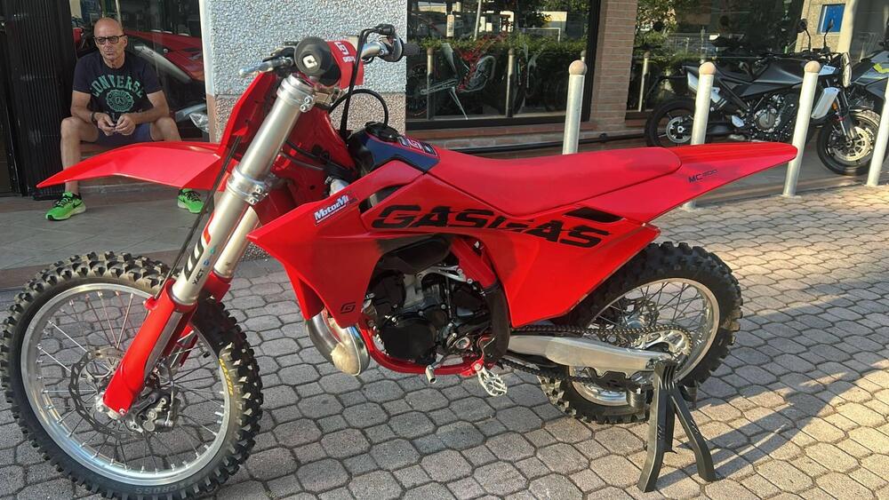 GASGAS MC 300 (2025) (4)