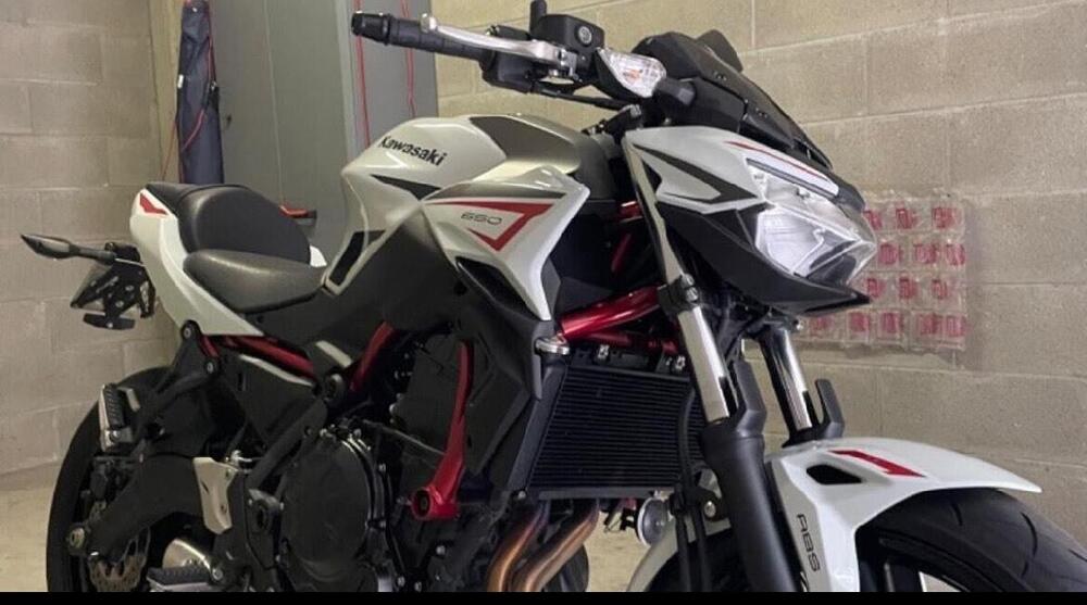 Kawasaki Z 650 (2021 - 24) (5)