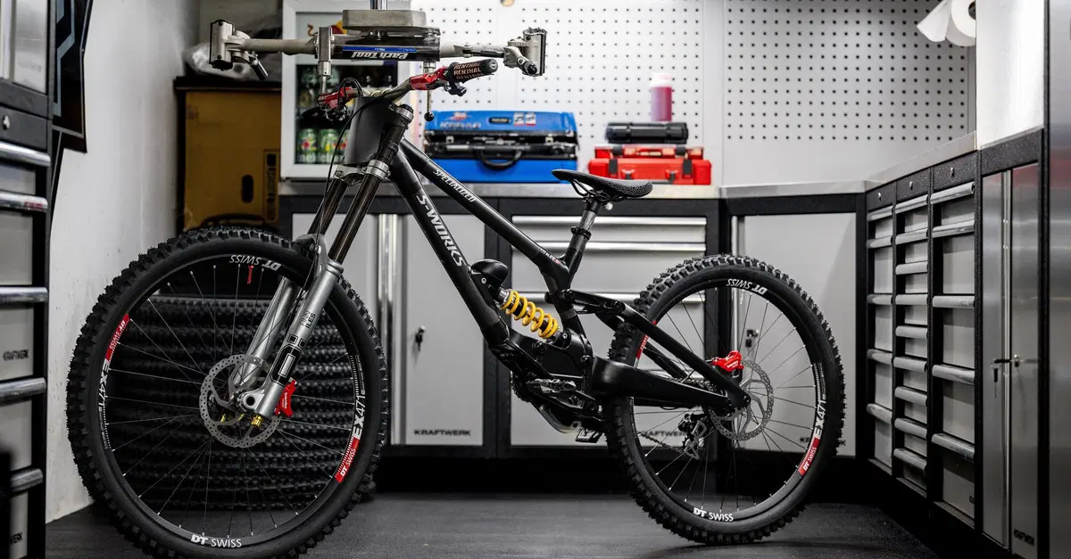 Brembo fa il suo ingresso nel mondo MTB con Specialized: nasce una partnership "tutta in discesa"