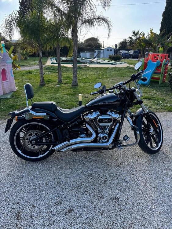 Harley-Davidson Breakout (2021 - 22)
