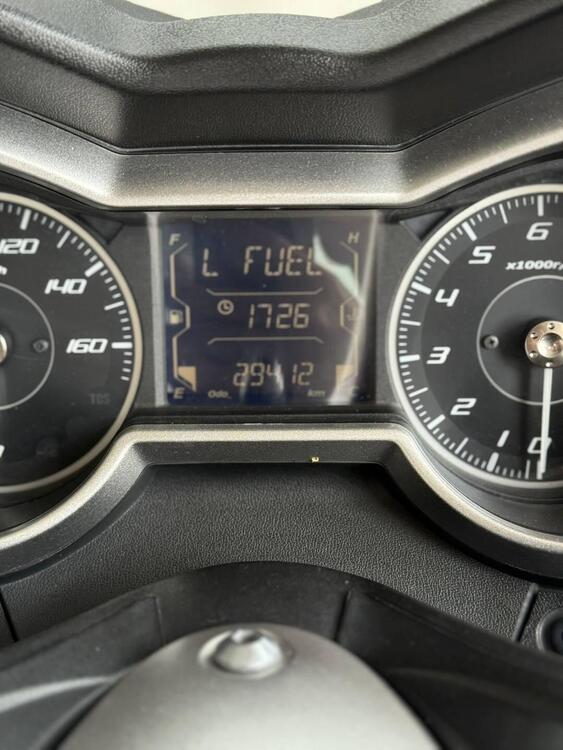 Yamaha X-Max 300 ABS (2017 - 20) (4)