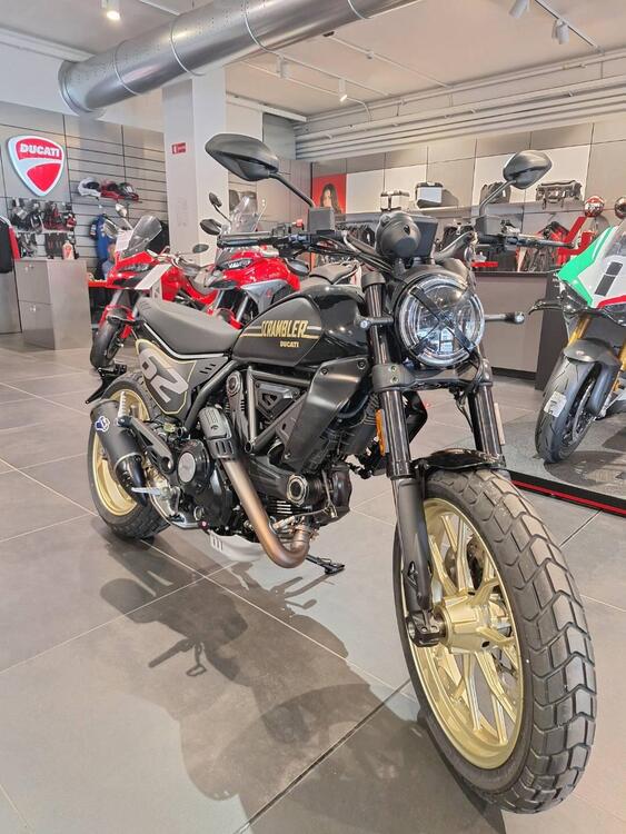 Ducati Scrambler 800 Full Throttle (2025) (2)
