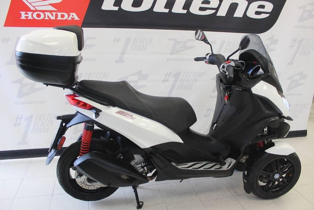 Piaggio Mp3 300 Hpe (2019 - 20) (2)
