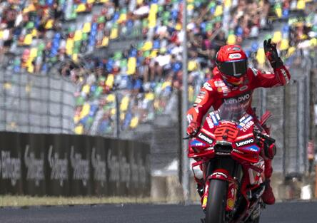 Le Ducati rosse volano: 1° Marquez (100ª pole!), 2° Bagnaia [RISULTATI]