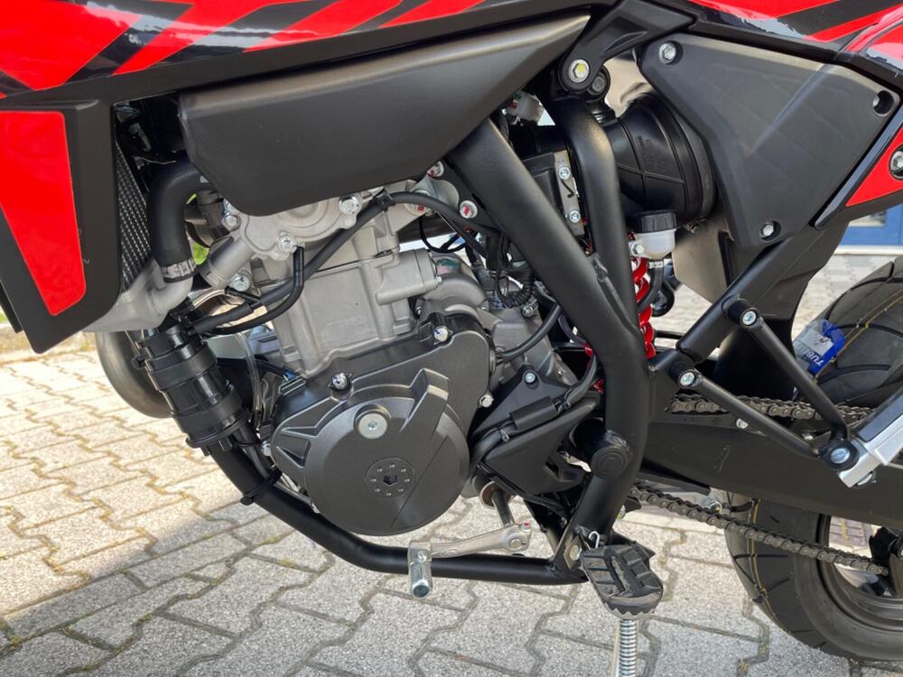 Betamotor RR 125 4T Motard T (2025) (2)