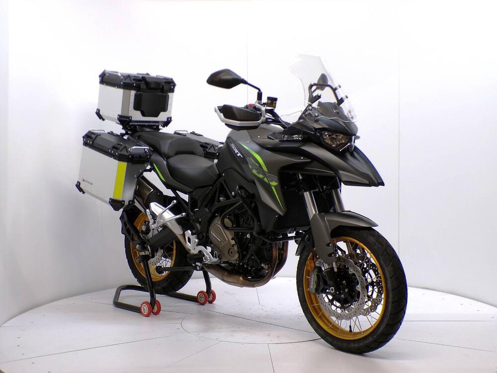 QJ Motor SRT 700 X (2024 - 25) (2)