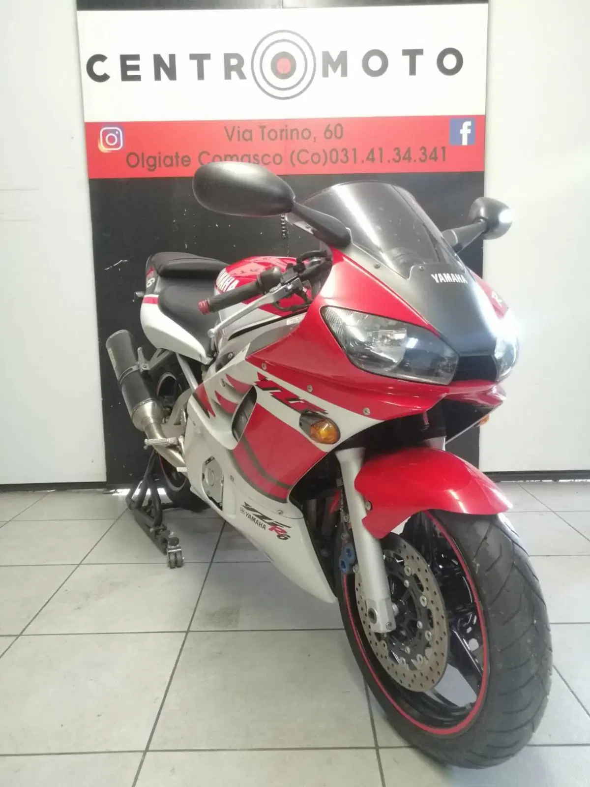 Yamaha YZF R6 (1999 - 00) (6)