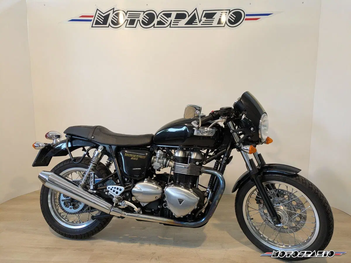 Triumph Thruxton 900 (2004 - 15)