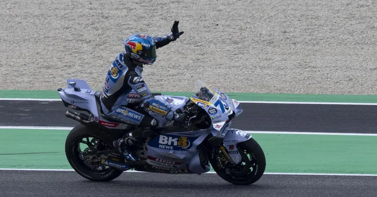 MotoGP 2025. GP d'Italia al Mugello. Alex Marquez: "Ne ho parlato con Pecco Bagnaia: Marc &egrave; un camaleonte, fa bene tutto"