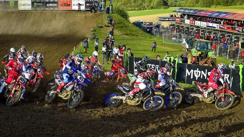 MXGP25 Sabato Flash - A Matterley Basin vincono Herlings e Langenfelder. 11&ordm; Tony Cairoli 