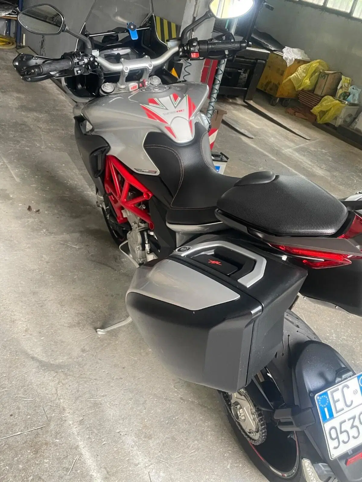 MV Agusta Turismo Veloce 800 (2014 - 16) (3)
