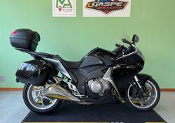 Honda VFR 1200 F ABS (2009 - 16) usata