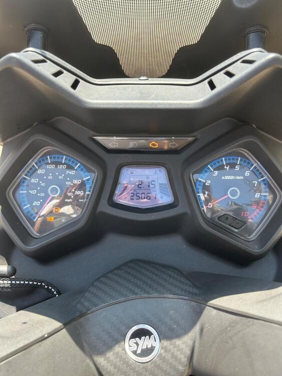 Sym Joymax 300 Z+ (2021 - 24) (5)