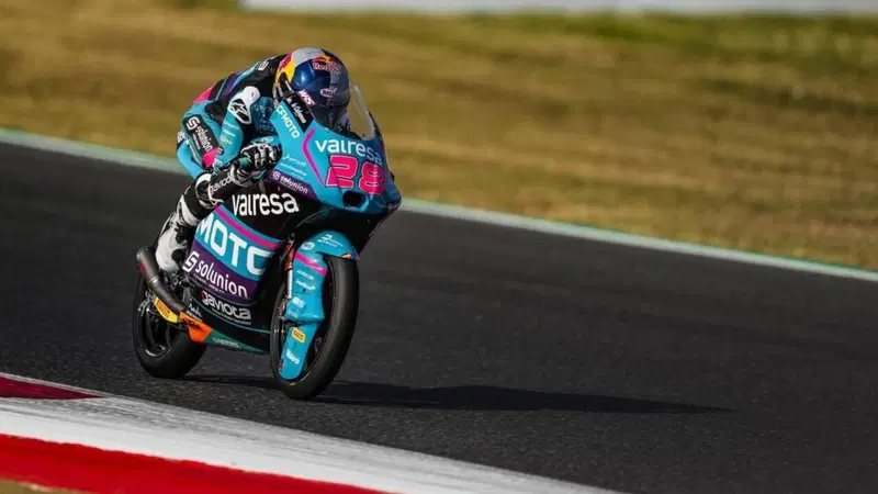 MotoGP 2025. GP d'Italia al Mugello. Moto3: prima vittoria di Maximo Quiles, torna sul podio Dennis Foggia!