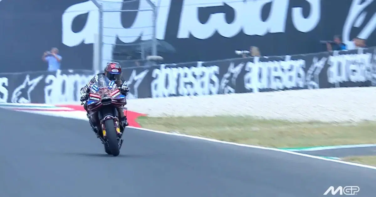 MotoGP 2025. GP d'Italia al Mugello. Bellissima battaglia tra i Marquez e Bagnaia (all'inizio), poi Marc va a vincere e Pecco scende dal podio [RISULTATI e VIDEO]