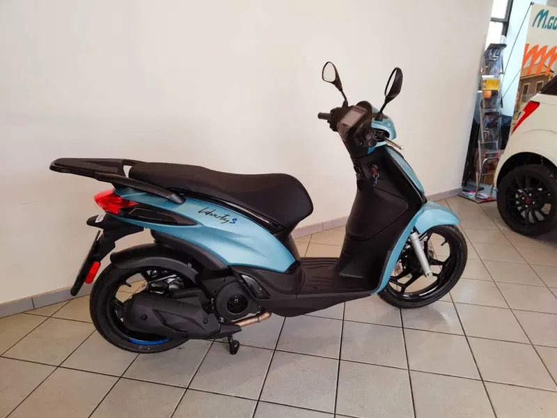 Piaggio Liberty 150 S (2025 - 26) (7)