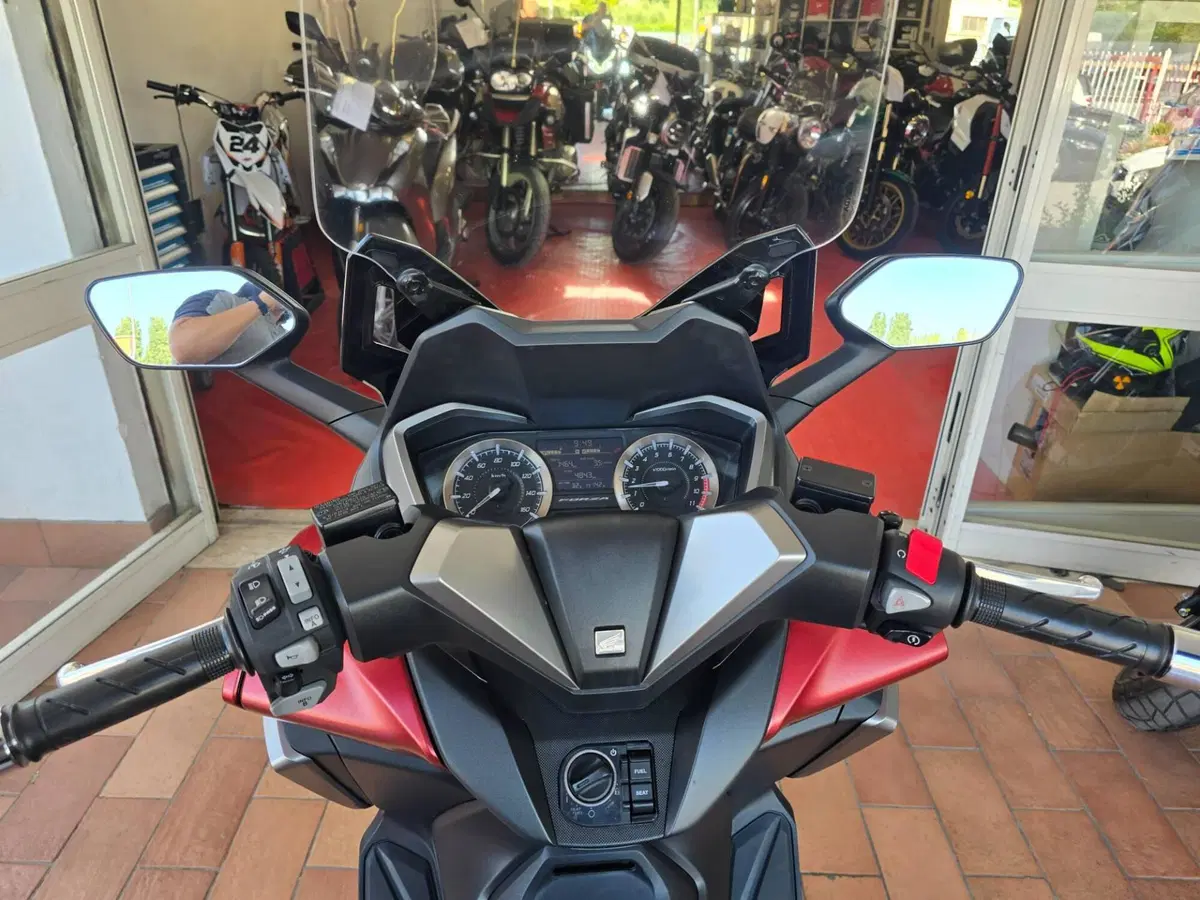 Honda Forza 350 (2022 - 24) (8)