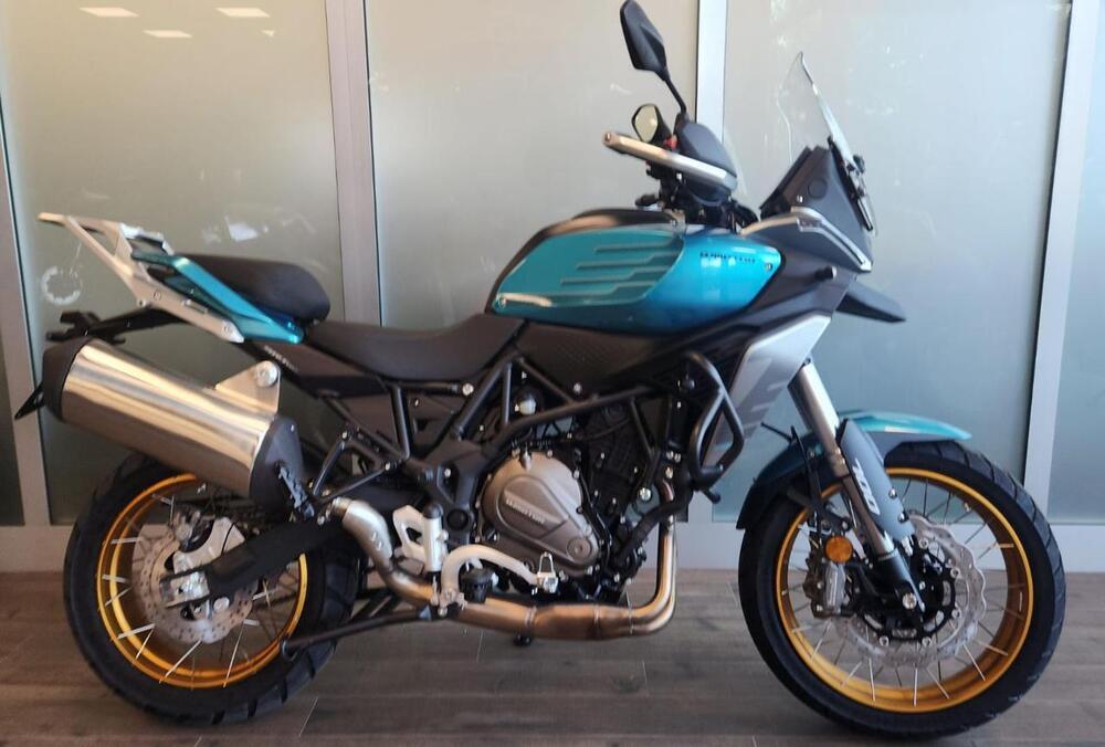 QJ Motor SRT 700 SX (2025)