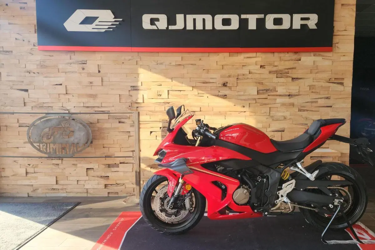 QJ Motor SRK 800 RR (2024)